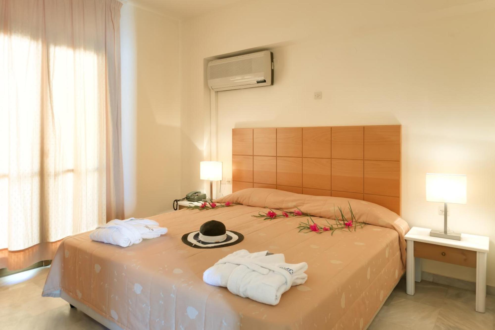Mare Hotel Apartments アイオス・ニコラオス エクステリア 写真