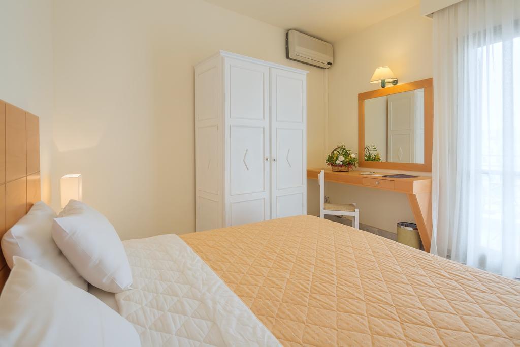 Mare Hotel Apartments アイオス・ニコラオス エクステリア 写真