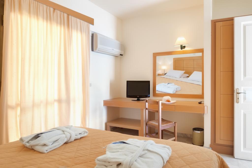 Mare Hotel Apartments アイオス・ニコラオス エクステリア 写真